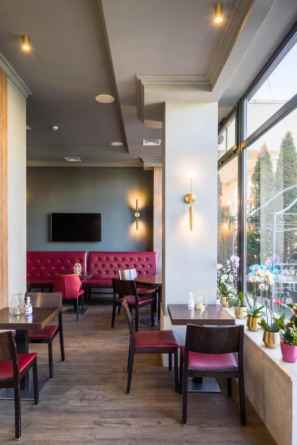 Hotel Rogge Решица Екстериор снимка