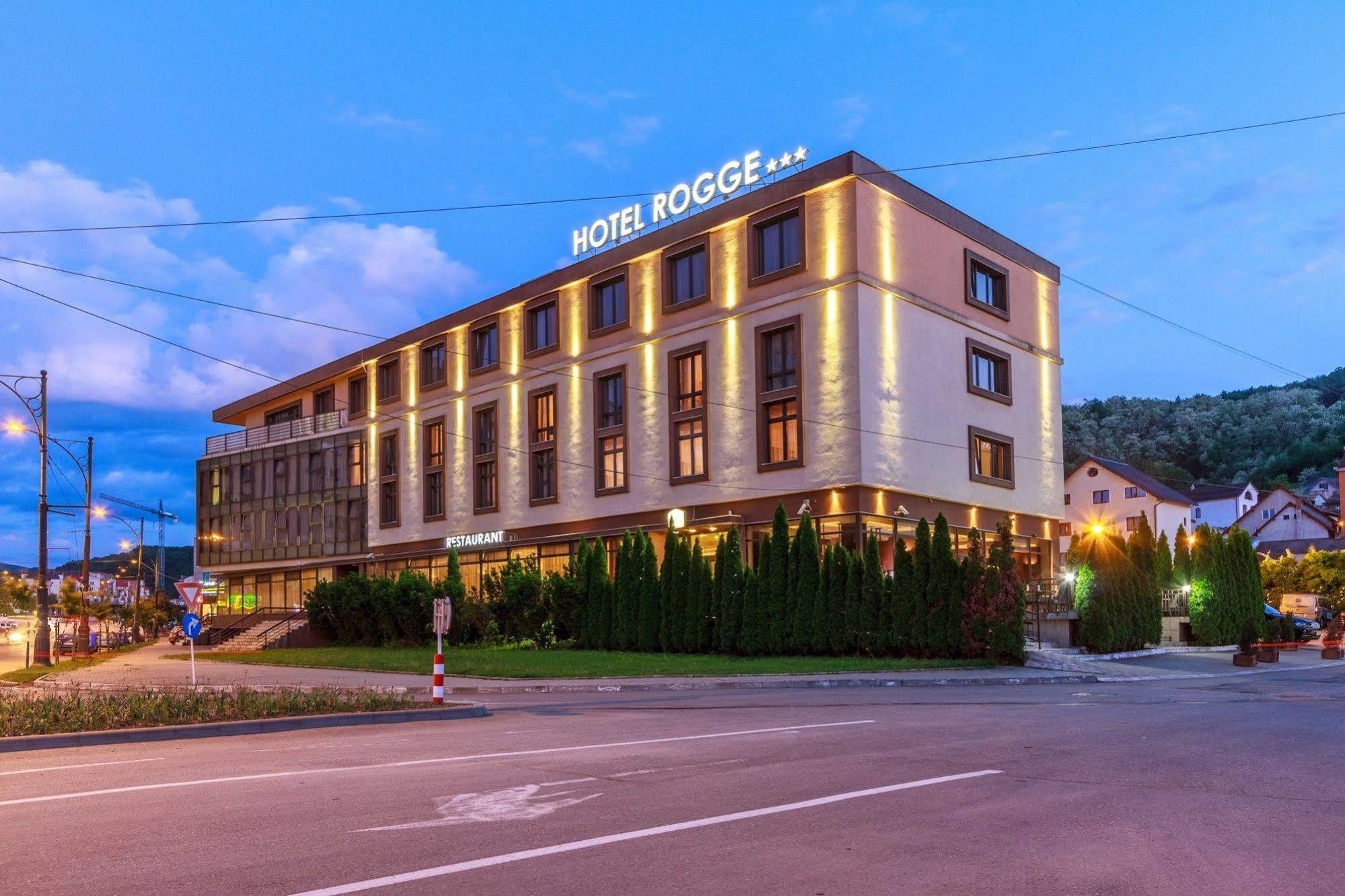Hotel Rogge Решица Екстериор снимка