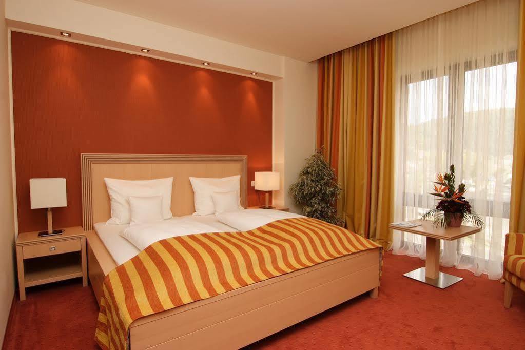 Hotel Rogge Решица Екстериор снимка