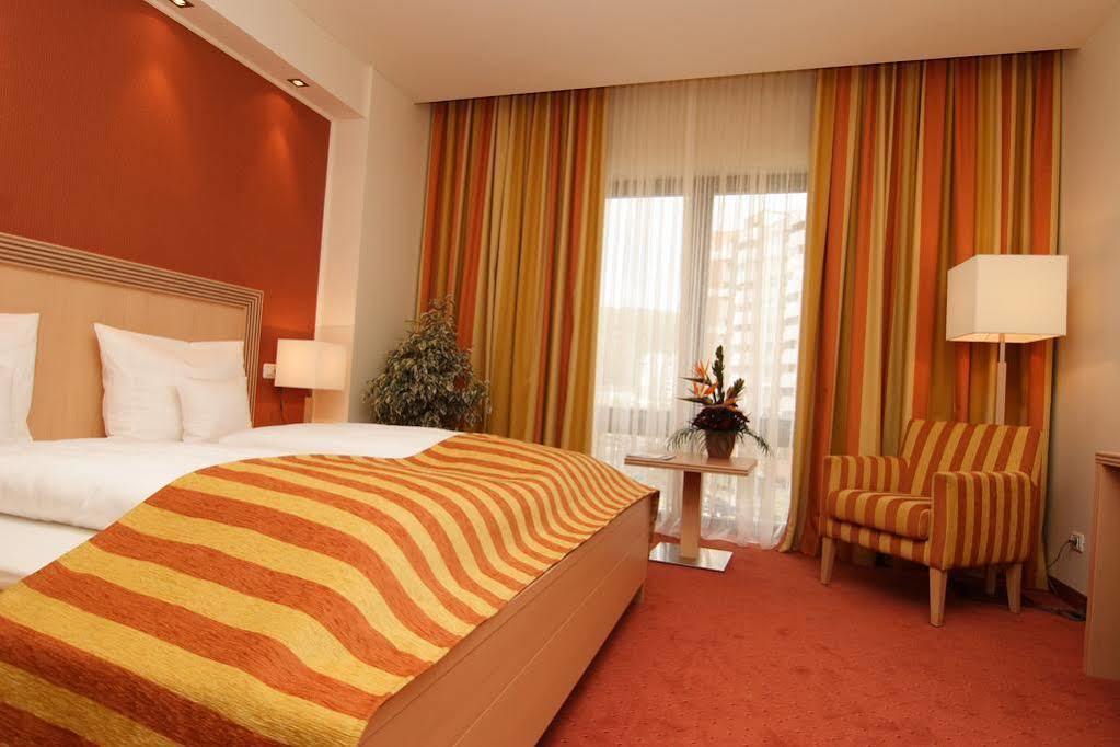 Hotel Rogge Решица Екстериор снимка